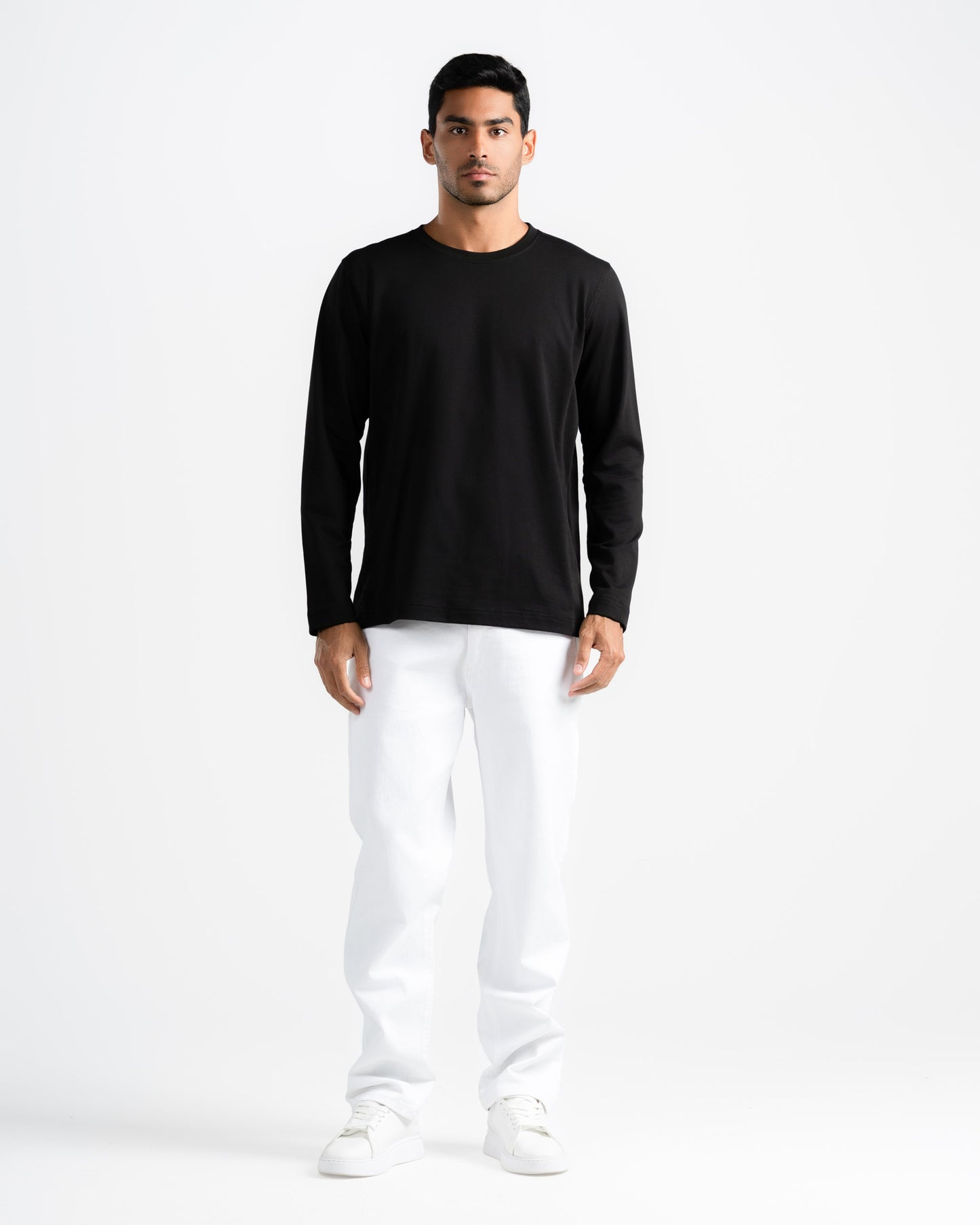 BASIC SLIM FIT T-SHIRT