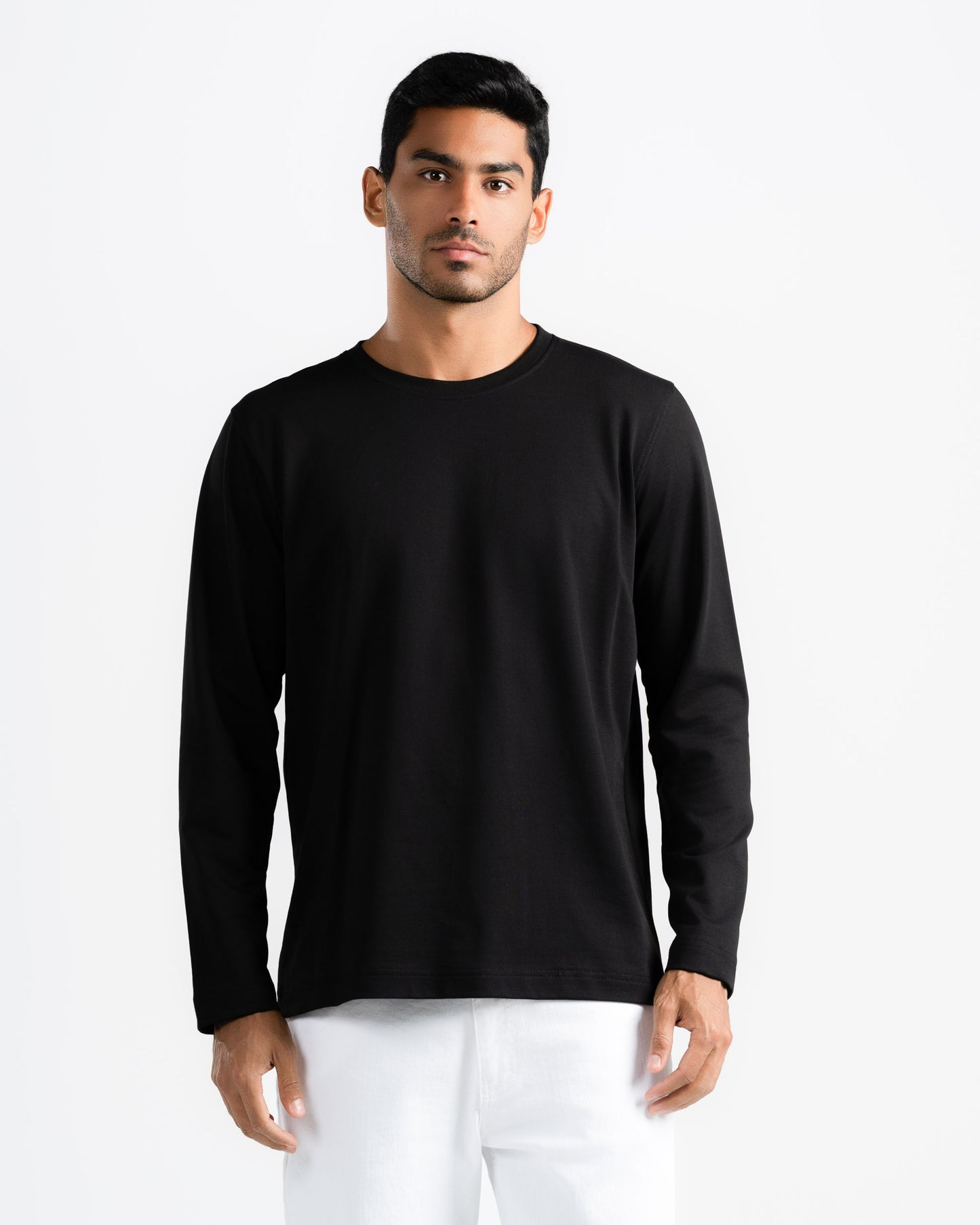 BASIC SLIM FIT T-SHIRT