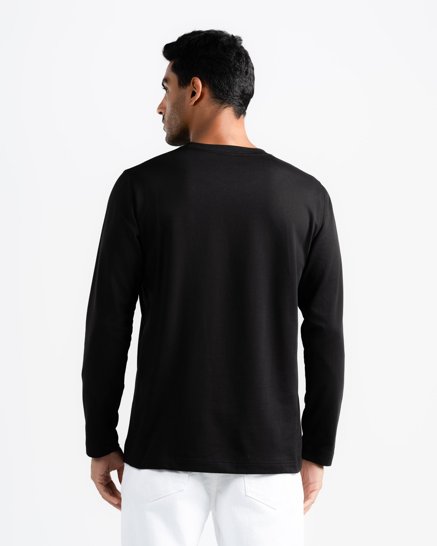 BASIC SLIM FIT T-SHIRT