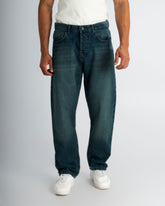 Wahsed Loose Fit Jeans