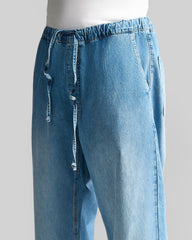 LIGHTWEIGHT JOGGER FIT JEANS