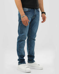 بنطلون جينز بقصه ضيقه