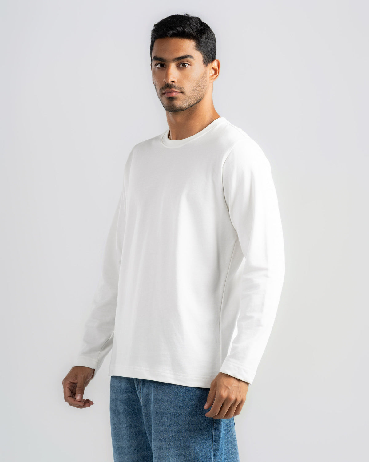 BASIC SLIM FIT T-SHIRT