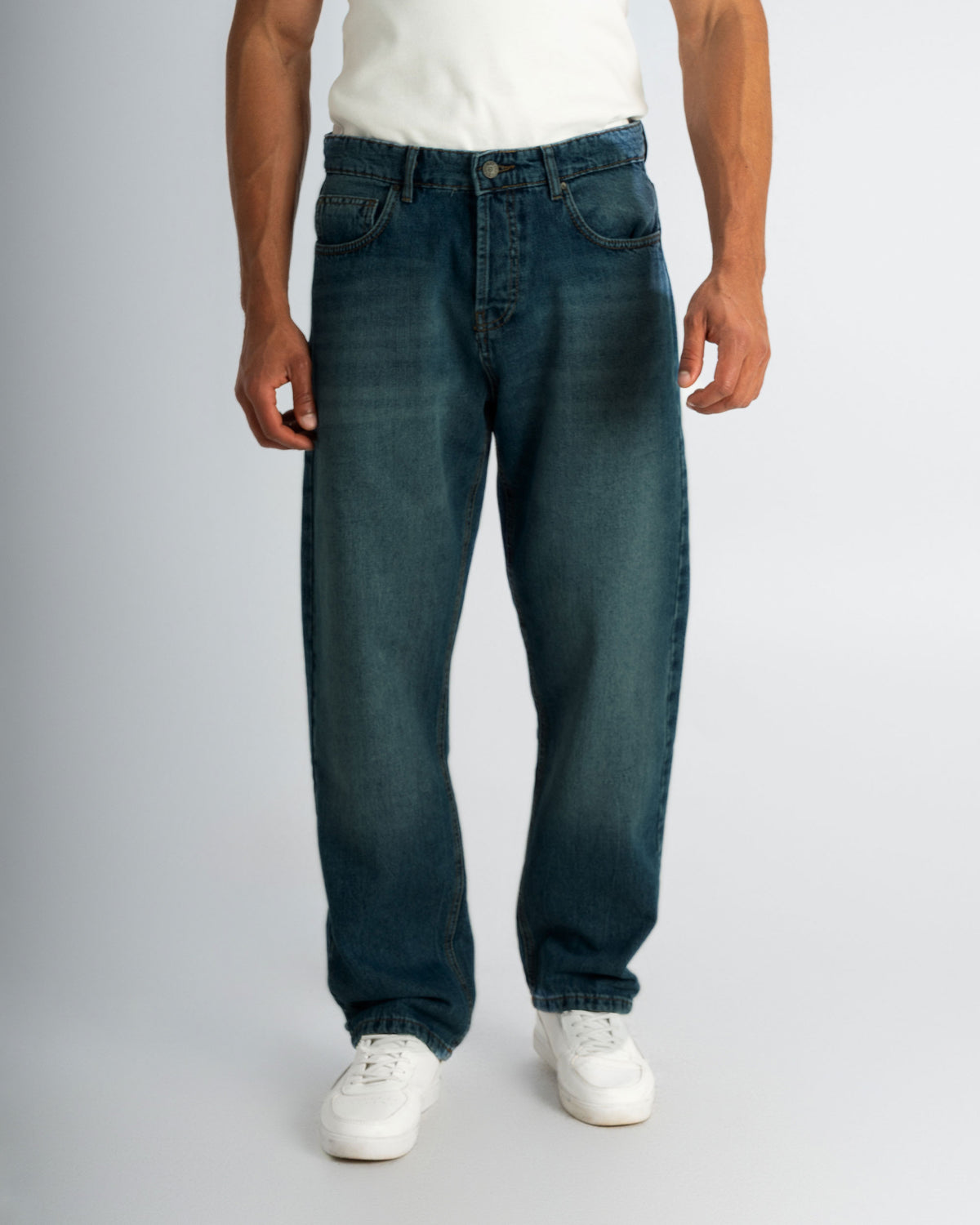 Wahsed Loose Fit Jeans
