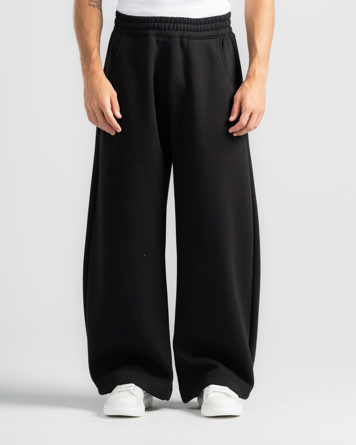 LOOSE FIT JOGGER TROUSERS