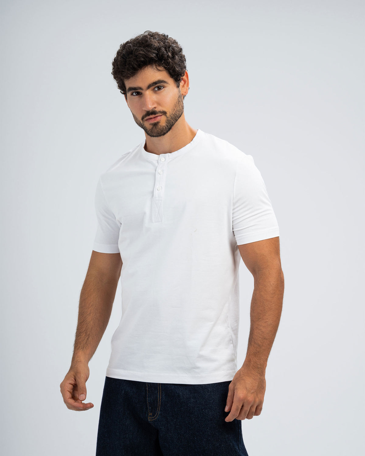 HENLEY T-SHIRT