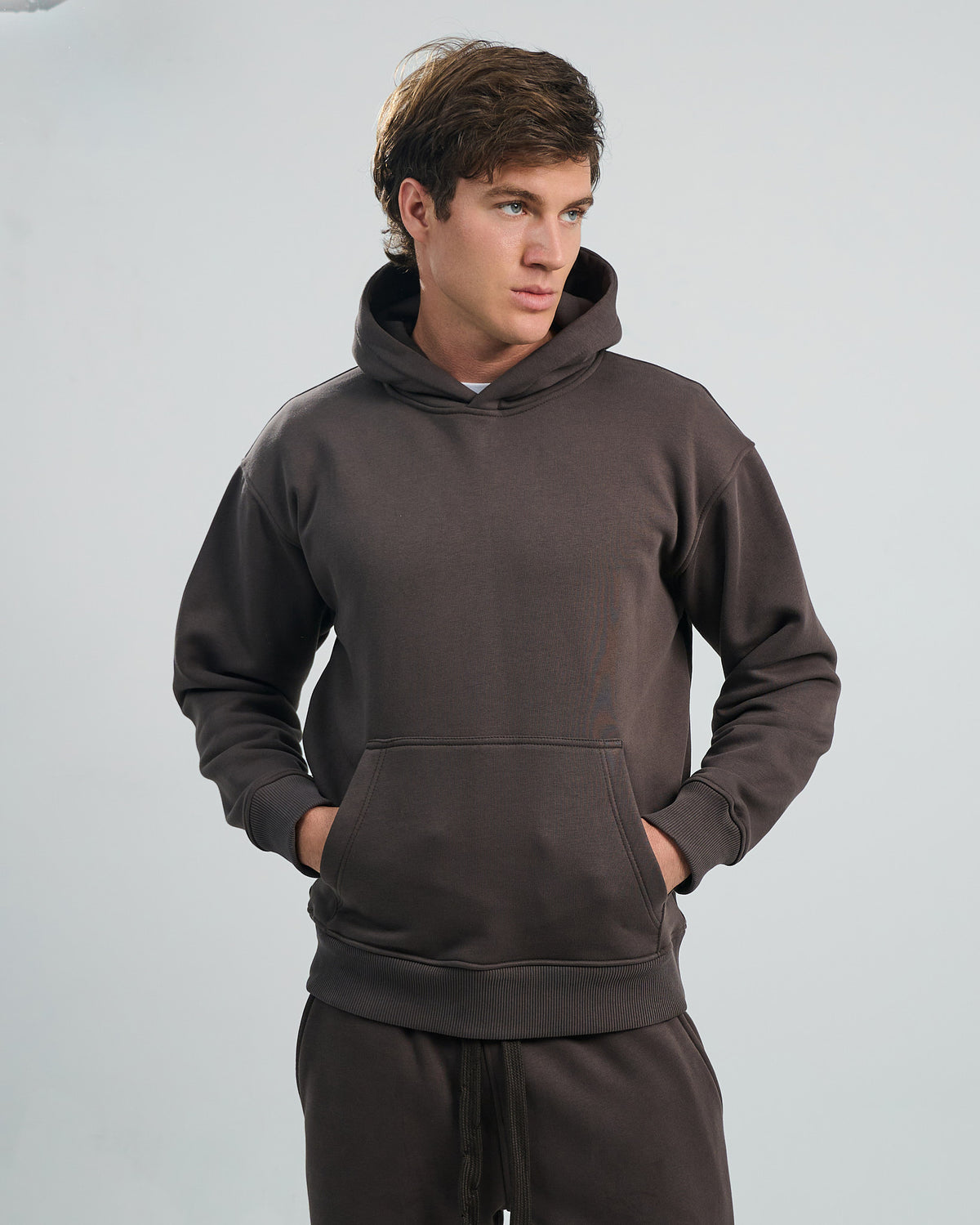 BASIC HEAVYWEIGHT HOODIE